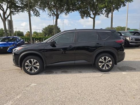 Certified 2023 Nissan Rogue SV FWD image 5