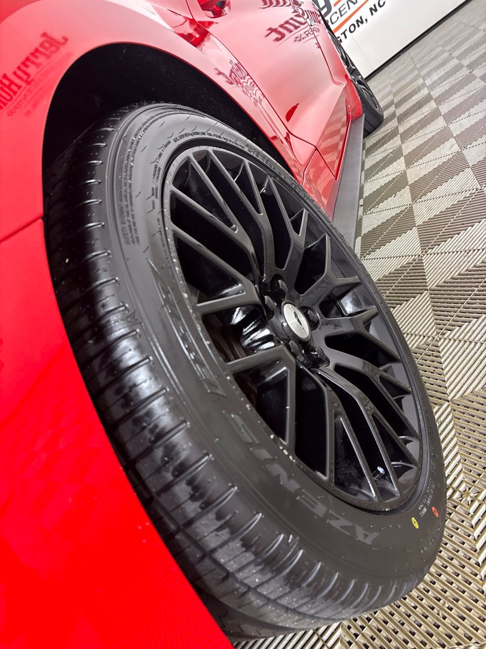 Used 2017 Ford Mustang GT Premium w/ GT Performance Package RWD image 30