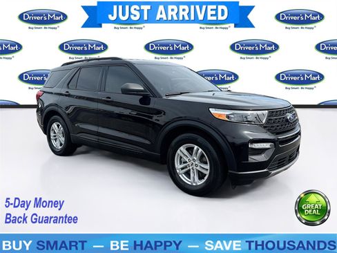 Used 2024 Ford Explorer XLT w/ Equipment Group 202A RWD image 1