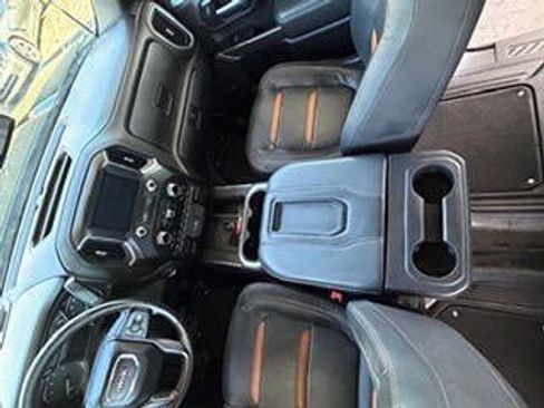 Used 2022 GMC Sierra 3500 AT4 w/ AT4 Preferred Package AWD/4WD image 36
