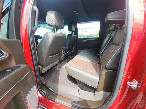 Used 2024 GMC Sierra 3500 Denali w/ Technology Package AWD/4WD image 17