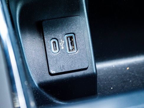 Used 2024 Ford F150 XLT w/ Mobile Office Package image 18