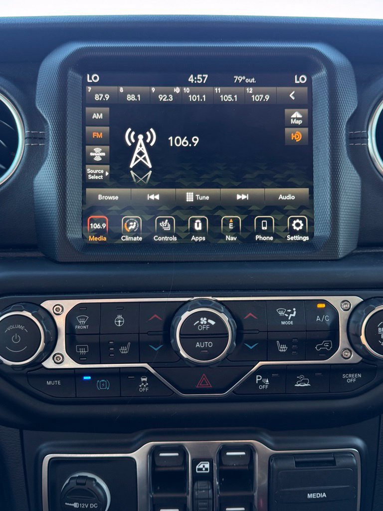 Used 2021 Jeep Wrangler Unlimited Sahara w/ Cold Weather Group AWD/4WD image 19