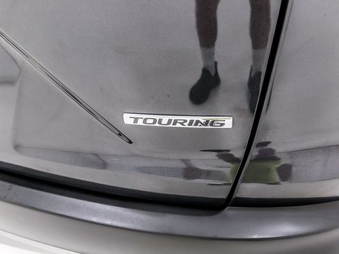 Used 2019 Honda CR-V Touring image 8