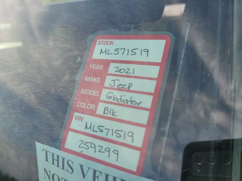 Used 2021 Jeep Gladiator Overland AWD/4WD image 10