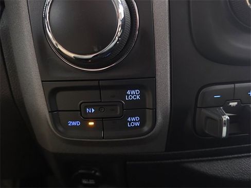 Used 2017 RAM 1500 Express image 18
