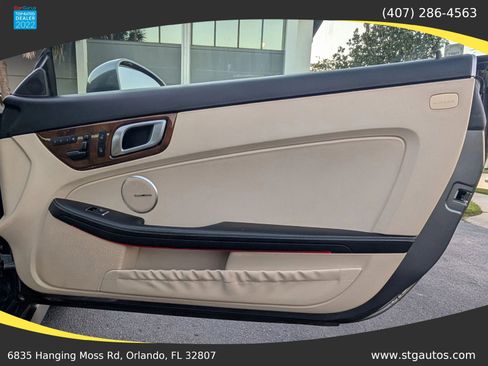 Used 2016 Mercedes-Benz SLK 300 image 17
