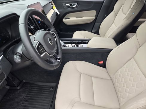 Used 2026 Volvo XC60 B5 Plus w/ Protection Package Premier AWD/4WD image 11