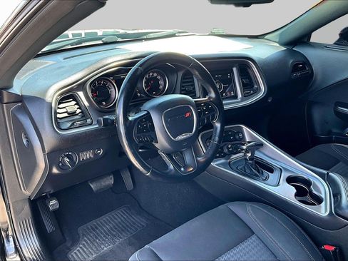 Used 2019 Dodge Challenger SXT RWD image 12