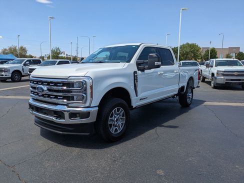 Certified 2025 Ford F350 Lariat w/ Lariat Ultimate Package AWD/4WD image 8