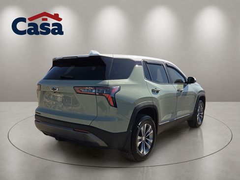 Used 2025 Chevrolet Equinox LT FWD image 5