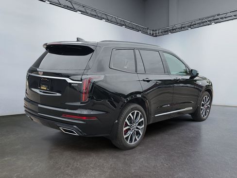 Used 2025 Cadillac XT6 Sport w/ LPO, Floor Liner Package AWD/4WD image 3