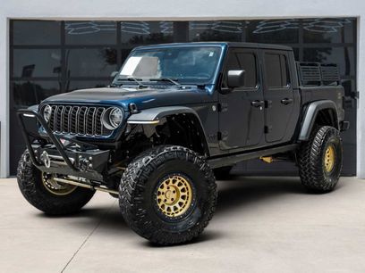 Used 2025 Jeep Gladiator Sport