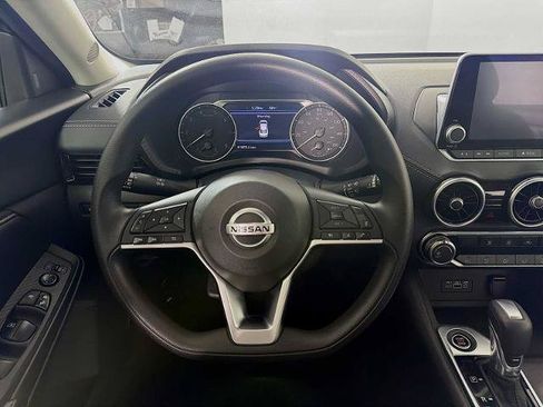 Certified 2023 Nissan Sentra SV FWD image 9