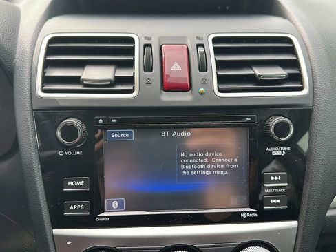 Used 2017 Subaru Crosstrek 2.0i Premium AWD/4WD image 32