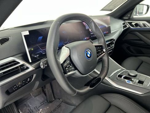Used 2025 BMW i4 eDrive40 w/ Premium Package RWD image 36