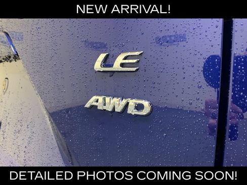 Used 2022 Toyota Corolla Cross LE AWD/4WD image 16