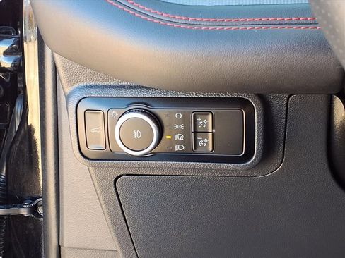 Used 2025 Ford Explorer ST-Line w/ ST-Line Street Pack image 19