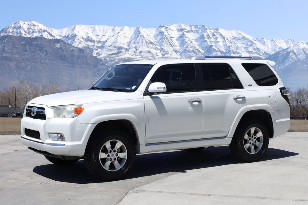 Used 2013 Toyota 4Runner SR5 RWD image 2