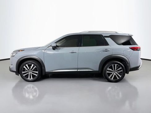 Used 2023 Nissan Pathfinder Platinum AWD/4WD image 4