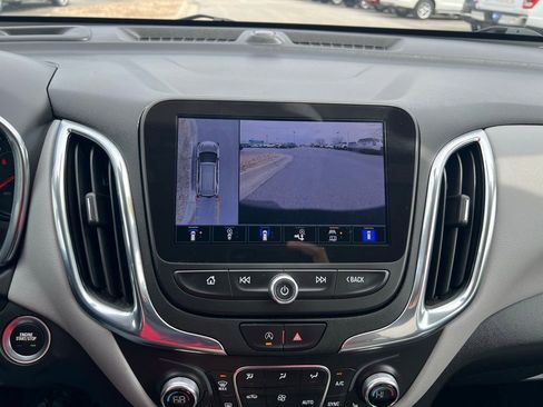 Used 2023 Chevrolet Equinox LT image 35