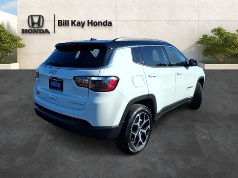 Used 2026 Jeep Compass Limited AWD/4WD image 3