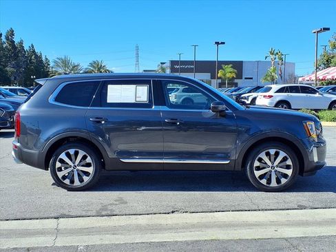 Certified 2022 Kia Telluride EX w/ EX Premium Package image 6