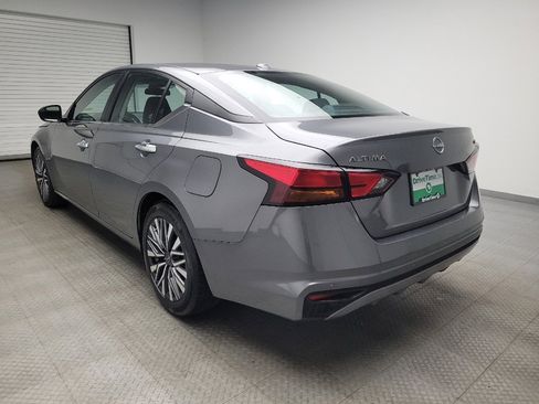 Used 2024 Nissan Altima 2.5 SV image 5
