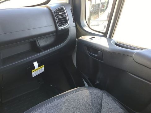 New 2026 RAM ProMaster 2500 w/ Quick Order Package 22G SLT image 18