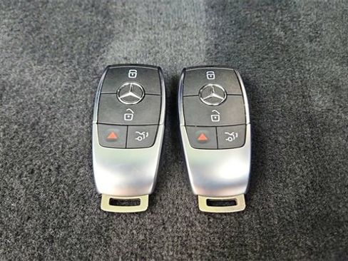 Used 2025 Mercedes-Benz GLA 250 4MATIC image 68