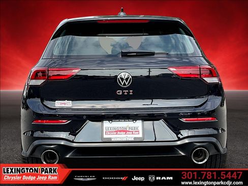 Used 2024 Volkswagen GTI SE FWD image 6