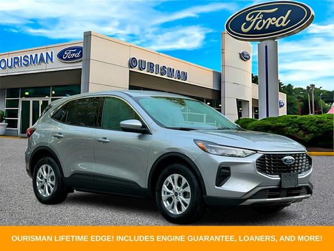 Used 2023 Ford Escape Active w/ Tech Pack #2 AWD/4WD image 1