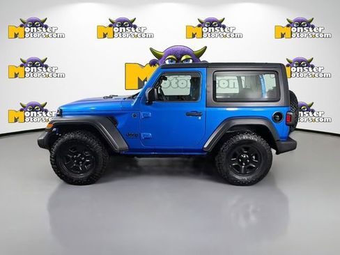 Used 2023 Jeep Wrangler Sport image 8