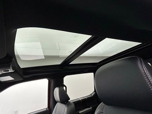 Used 2022 Ford F250 Lariat w/ Black Appearance Package image 13