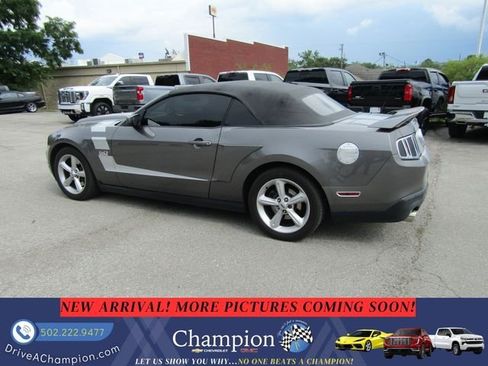 Used 2011 Ford Mustang GT RWD image 9