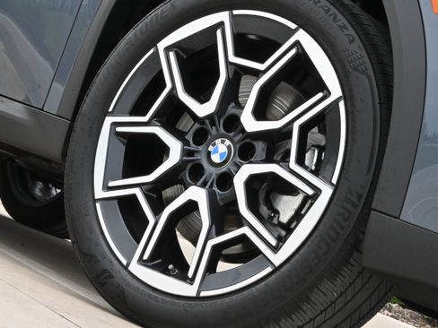 Certified 2026 BMW X2 xDrive28i AWD/4WD image 11
