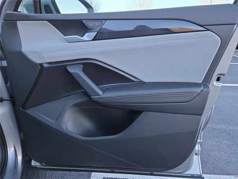 New 2026 Volkswagen Tiguan SE image 27