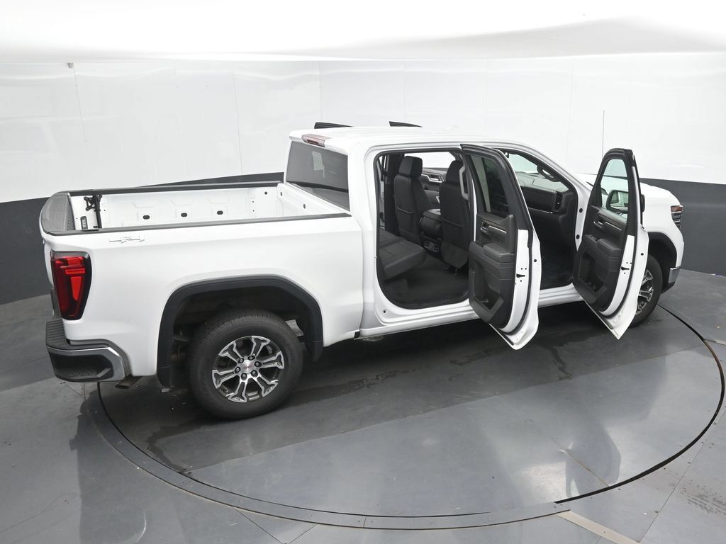 Used 2025 GMC Sierra 1500 SLT AWD/4WD image 48