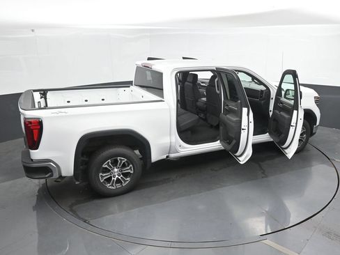Used 2025 GMC Sierra 1500 SLT AWD/4WD image 48