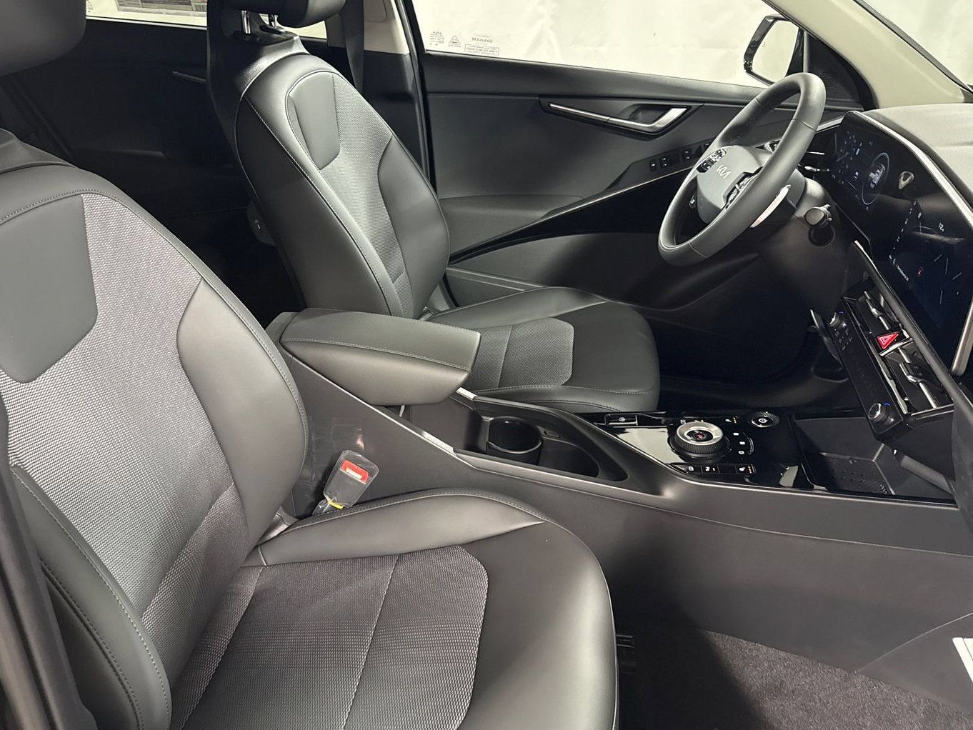 New 2026 Kia Niro Wind w/ Wind Preserve Package FWD image 25