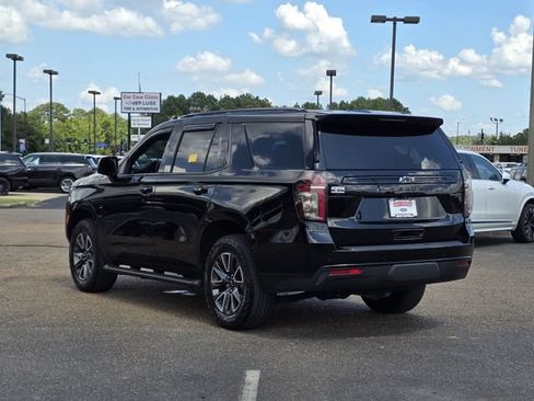 Used 2024 Chevrolet Tahoe Z71 w/ Luxury Package AWD/4WD image 6