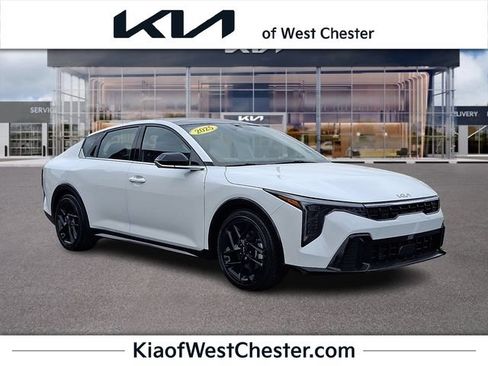 Used 2025 Kia K4 GT-Line Turbo FWD image 1