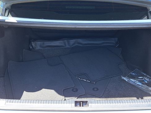 Certified 2022 Lexus IS 350 F Sport image 10