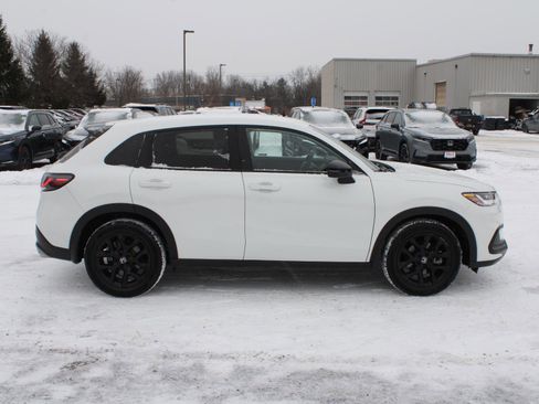 Certified 2024 Honda HR-V Sport image 4