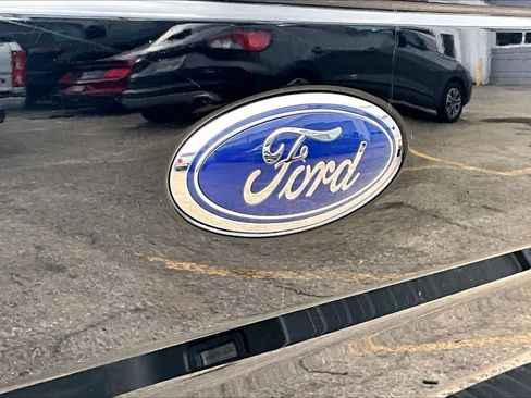 Used 2016 Ford F150 Lariat image 30