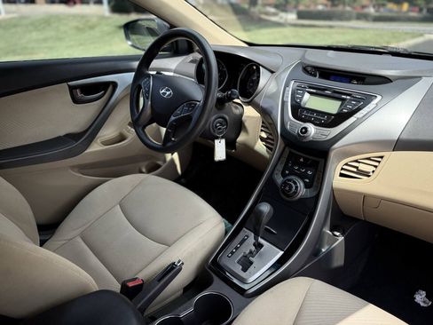 Used 2013 Hyundai Elantra GLS w/ Preferred Pkg FWD image 15