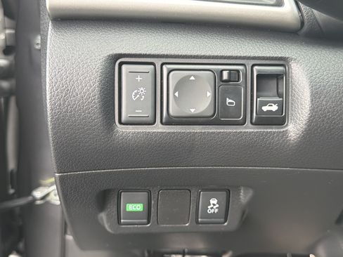 Used 2019 Nissan Sentra SV FWD image 37