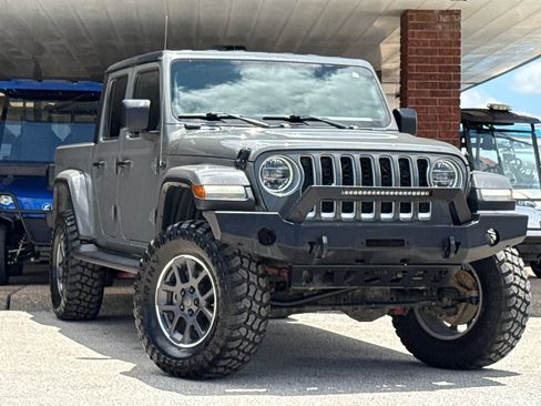 Used 2021 Jeep Gladiator Overland w/ Popular Equipment Package AWD/4WD image 1