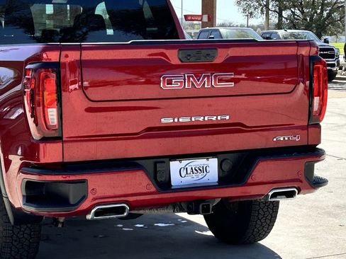 Used 2024 GMC Sierra 1500 AT4 w/ Technology Package image 6