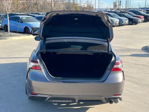 Used 2023 Toyota Camry SE image 15